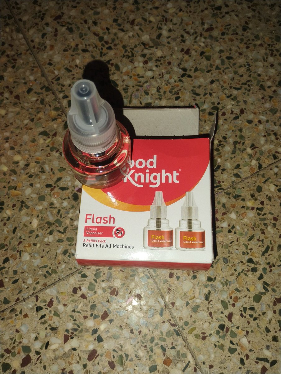 kumar_sant43969's tweet photo. @ZeptoNow @zeptocares @ZeptoNow just now received my order by Zepto 2 pcs liquid pack but found only 1 pcs inside the pack. This is the new idea of foud by Zepto. @amazon customers and @Flipkart customer @ZeptoNow customers please don't buy any product by Zepto. It's second time froud done https://t.co/QFbEYvgSDa