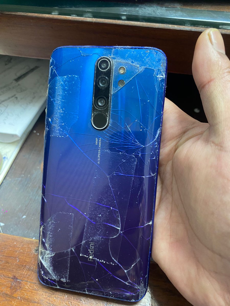 SurajSaanu1995's tweet image. Phone toot gaya hai aur time bhi kaafi tough chal raha hai. 😔
Agar koi thodi help ya support kar sake toh dil se shukriya hoga 🙏❤️

#HelpNeeded #Support