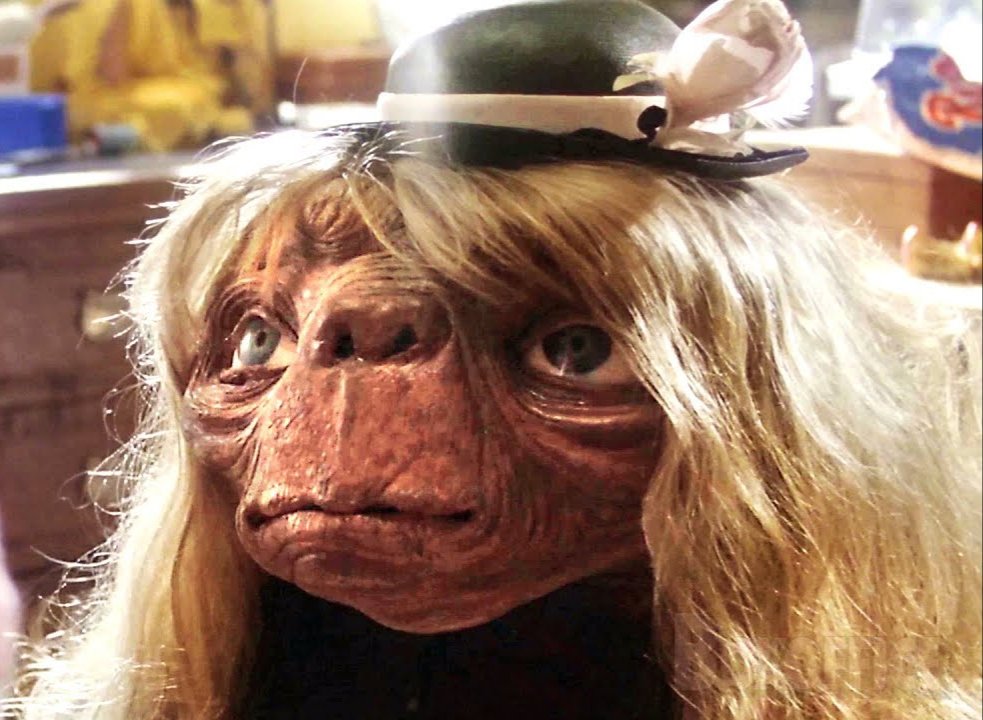 Real_TMX's tweet image. La main de Jean-Mimi, le mari de l'emmerdeur. #ladybug