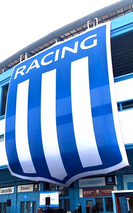 Seguimos conviviendo en el extremismo y nada será posible dentro de él.
Serenidad y paciencia pueden compartir espacio con la exigencia, siempre que seamos genuinos a los intereses del único destinatario: #Racing