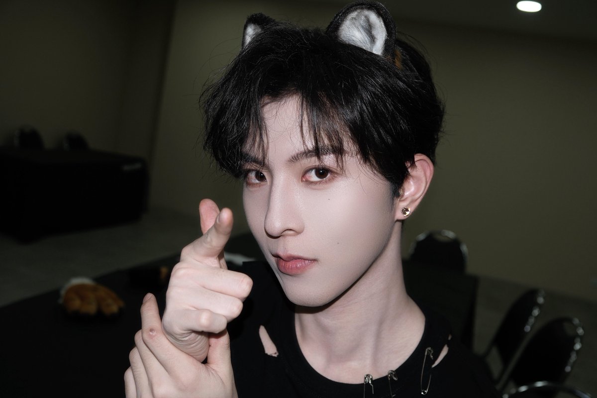 OrangeFair tweet media