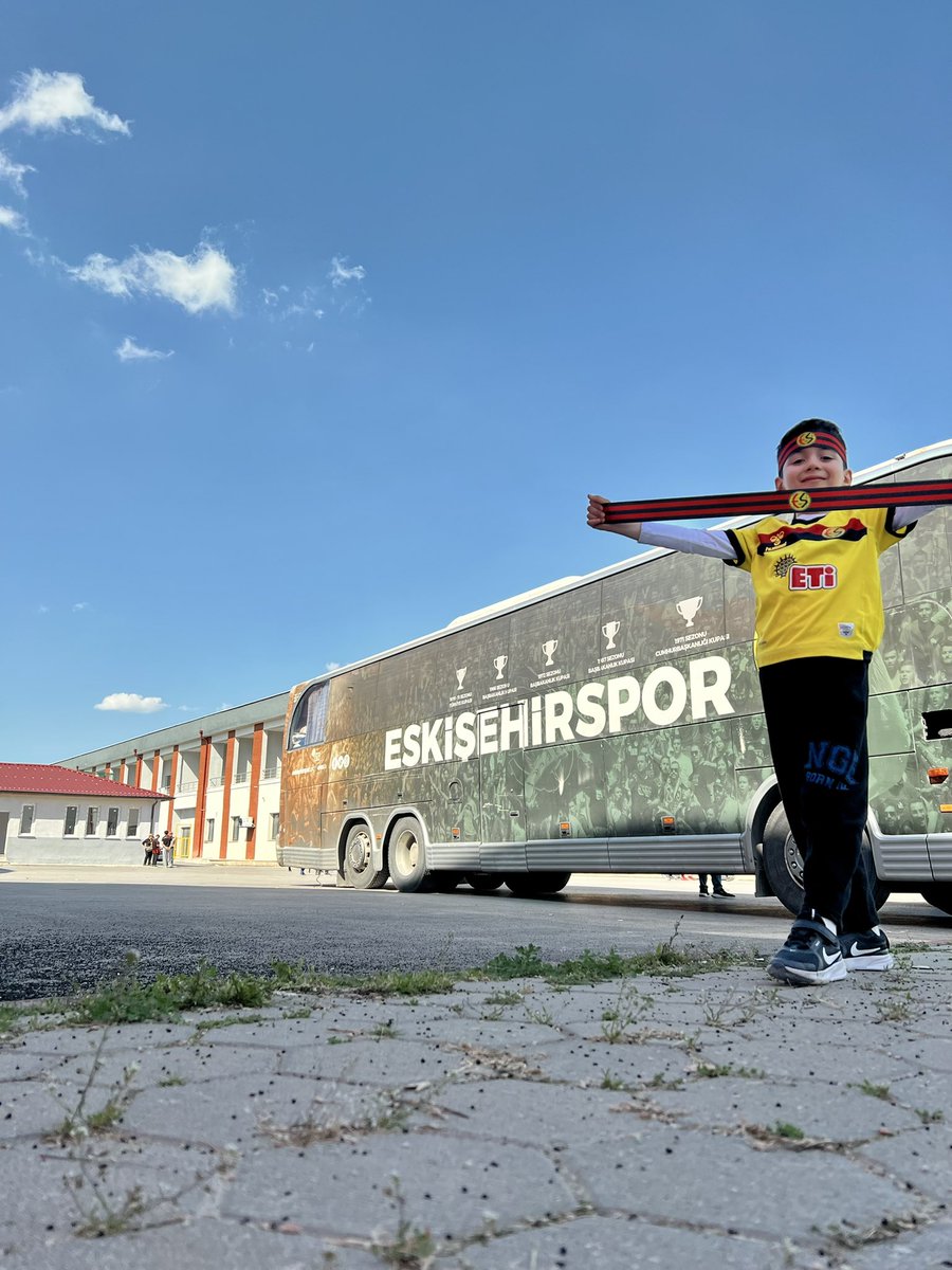 Musty26_'s tweet photo. Bu Sevda Miras
Babadan Çocuklarına …
#eskişehirspor #eses #eskişehir #şampiyon #anadoluefsanesi #kırmızışimşekler #nefer #altes https://t.co/v4m5ICb2QC