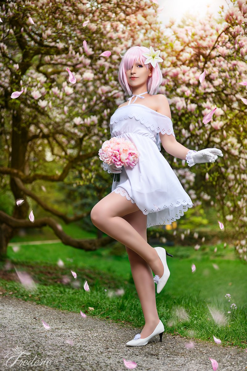 FrederieCosplay's tweet photo. 🌸𝑴𝒂𝒔𝒉𝒖 𝑲𝒚𝒓𝒊𝒆𝒍𝒊𝒈𝒉𝒕🌸

And she is back! I wanted to take pictures elsewhere, but I decided to use the last flowering trees I could find 😊

Do you want to support my work? Feel free to check the links in my bio! ♡

••••
#mashu #mashukyrielight #fgocosplay #fgo https://t.co/ACpqmtTrrZ
