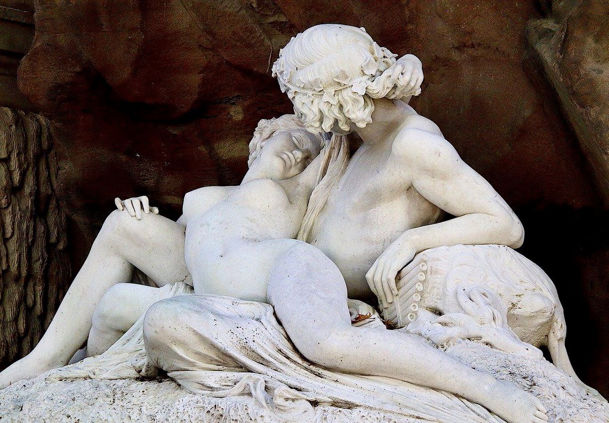The lovers embrace on the Medici Fountain, Paris