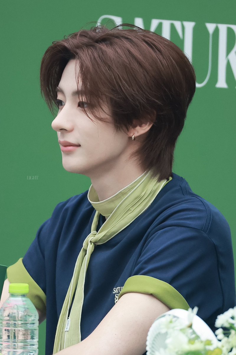 𝐋𝐈𝐆𝐇𝐓 tweet media