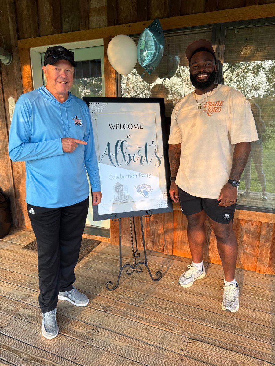 Darrell Dickey tweet media