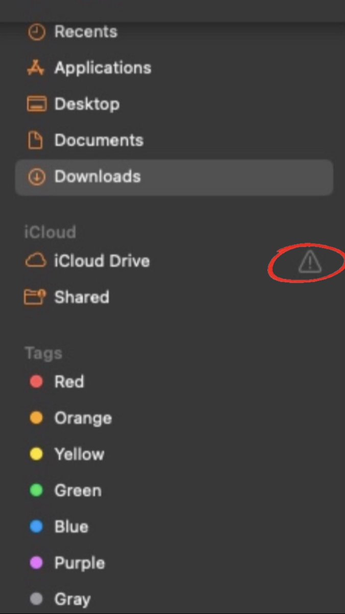 noface_trdr's tweet image. Hey @Apple

So are we living with the “iCloud storage full” notification for like…ever? 

#apple #icloud #icloudgate