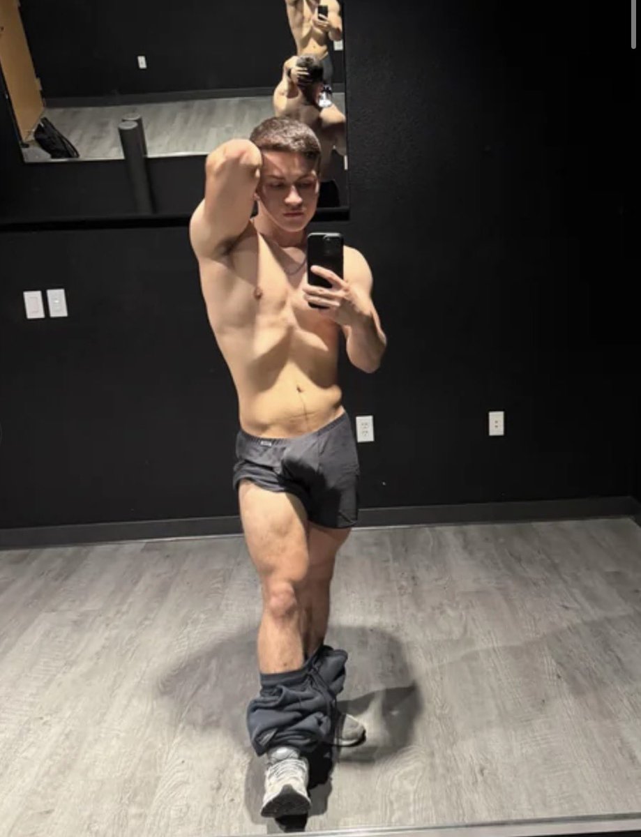 Aaron tweet media