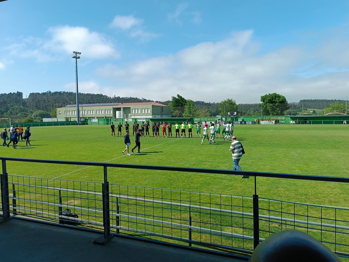 JandryRego's tweet photo. Somozas 🆚  Compostela https://t.co/Qh1nMYxnS1