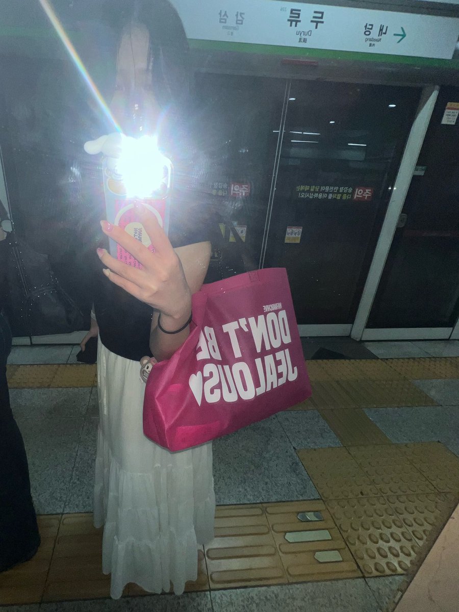 ♡ tweet media