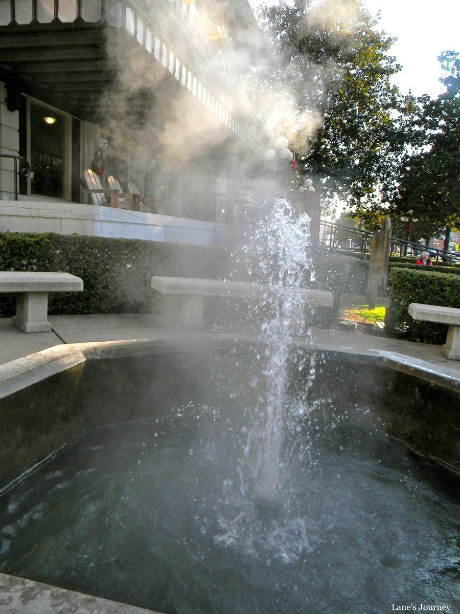 LanesJourney's tweet image. From The Vault:  #HotSprings 

One of my last stops was Hot Springs, Arkansas.  I found a historic bathhouse.  Soooo soothing from that long drive.  

These images were captured in 2010 during two week #roadtrip across the US.  

#TravelMemories