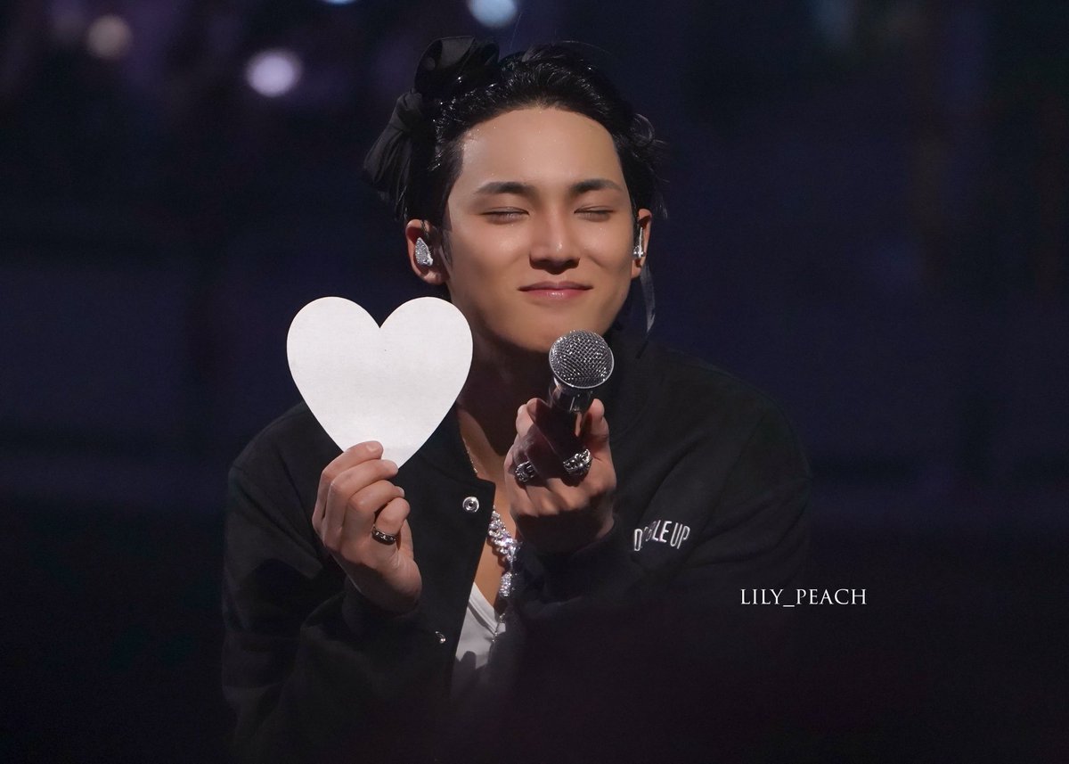 LILY_PEACH tweet media