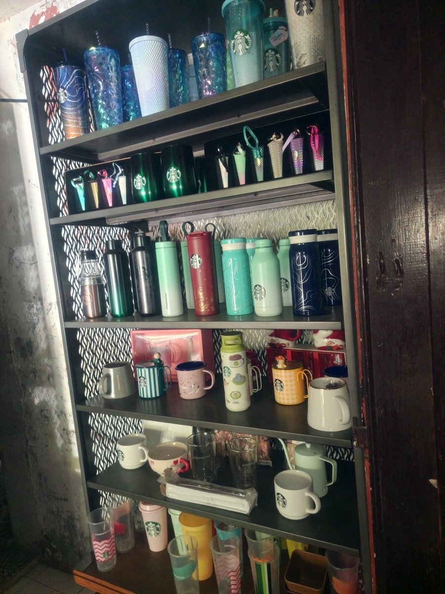 ym_anne21's tweet photo. For sale!!!
Starbucks Tumbler, cups, mugs, and keychains..  PM for order details. https://t.co/RggWaWAPBG