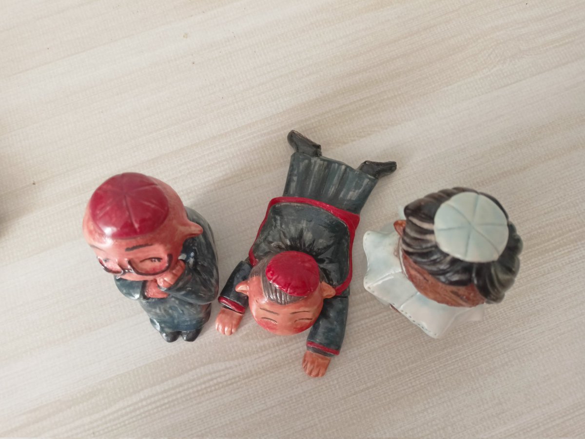 Sunburned trio 🥹
#conclave #lawrellinitez