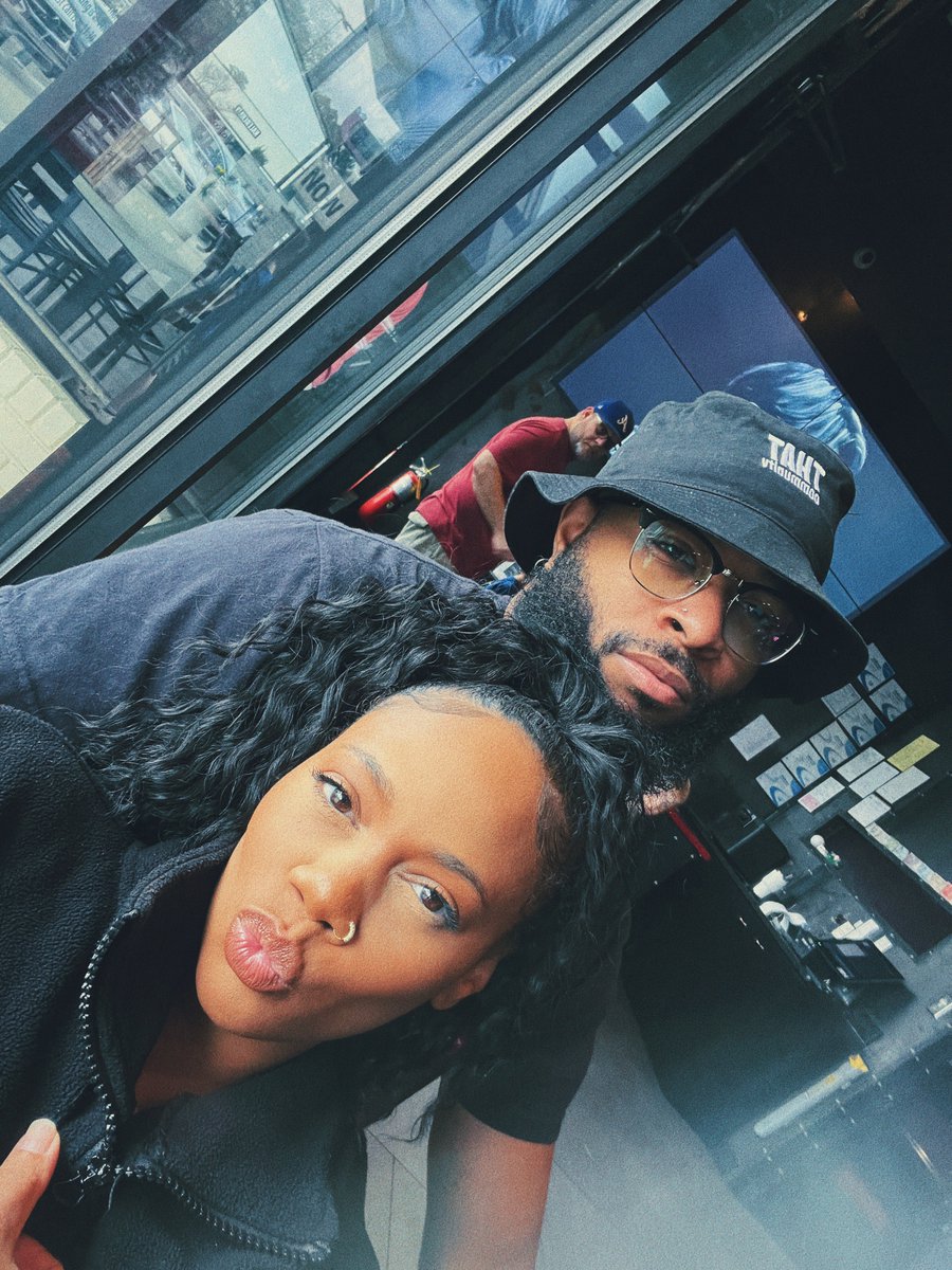 TommiiMichelle tweet media