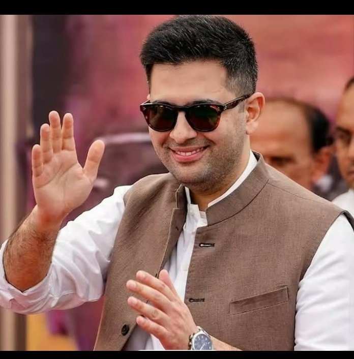 सिमरन🇮🇳 tweet media