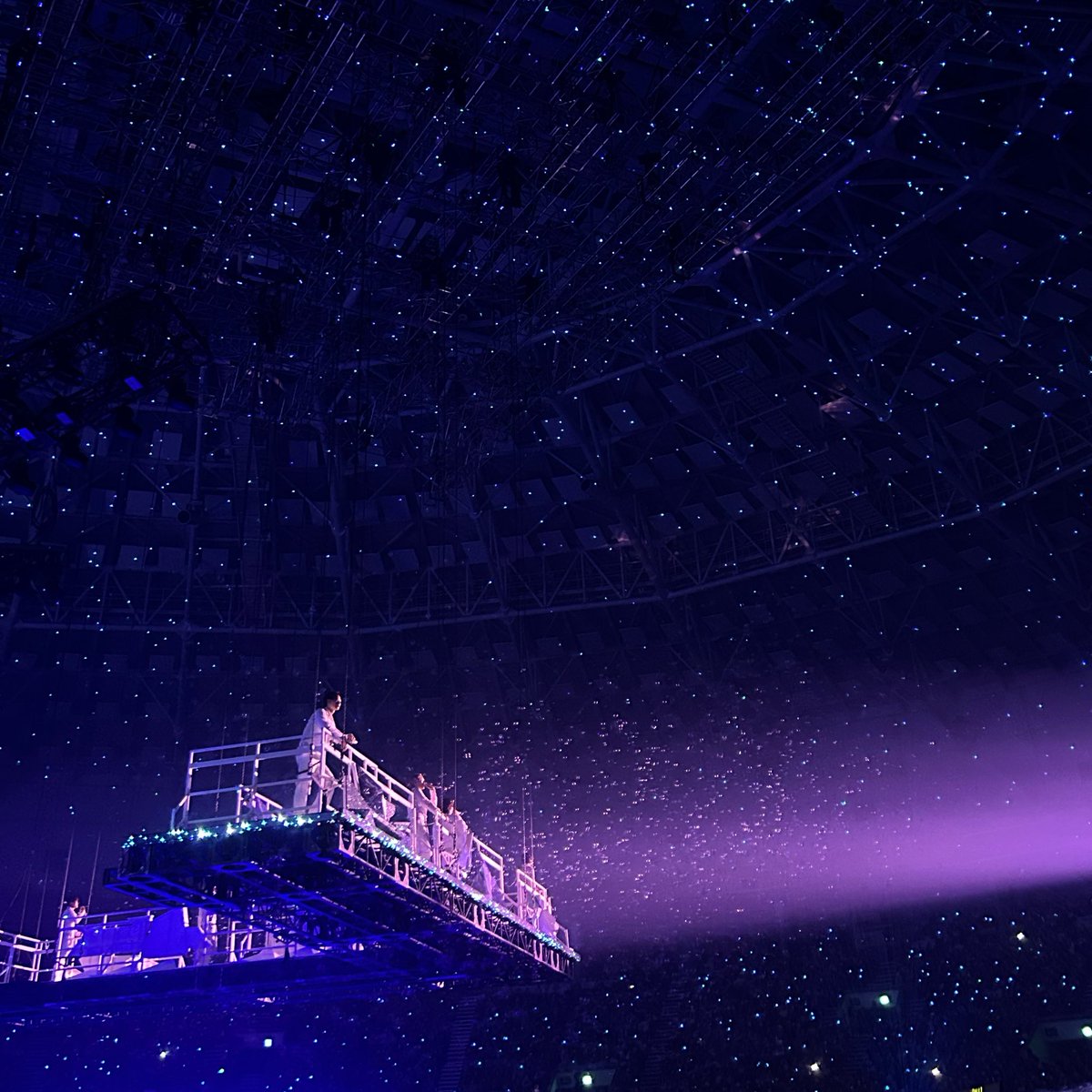 deulccae's tweet photo. 내인생최고의콘서트 https://t.co/m9wlZ3VrRg