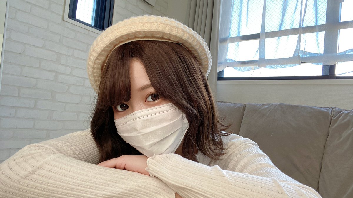 브라 tweet media
