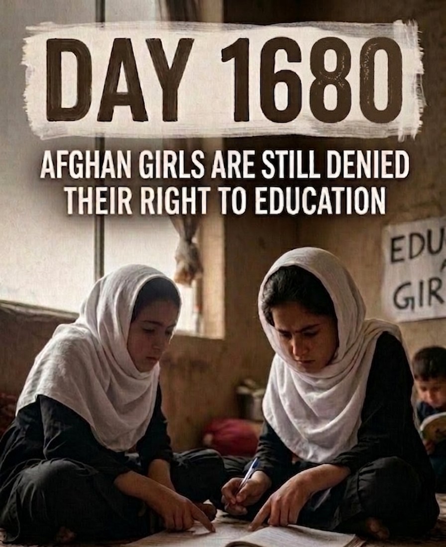 AfghanistanRW's tweet image. Day 1,680.
Another day Afghan girls are kept from their classrooms.
Another day their dreams are pushed further away.
Don’t stay silent. @Aryan_Pashtun
#LetGirlsLearn #StandWithAfghanGirls #EducationForAll #Afghanistan 
@MermanMedia @NilofarAyoubi