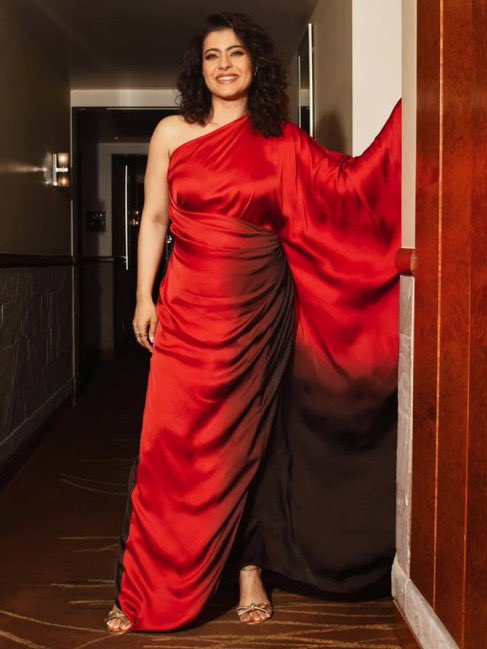 muthalbo's tweet image. Kajol Devgan 

#Kajol #KajolDevgan
