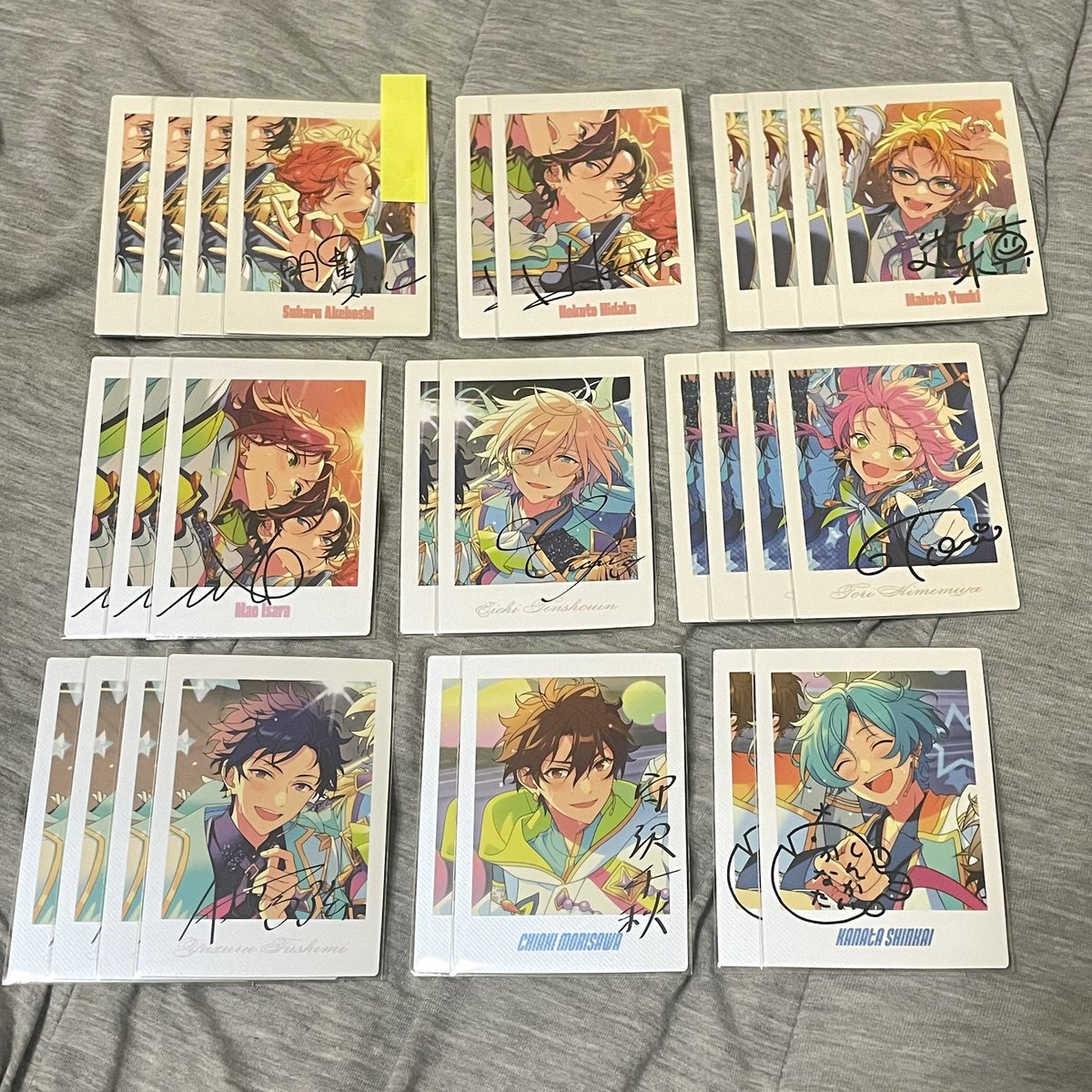 l_O8a's tweet photo. 〈 交換 〉あんスタ ぱしゃっつ 10周年

求▷ニキ,渉

譲▶︎写真1〜6(ツリー参照)

🪽郵送のみ,5枚〜纏めて優先
🪽付箋は初期汚れ(黒い点)有ります
🪽なるべく同数集めたい為どちらかのみ又は枚数に差があるお声がけはお返事にお時間いただきます

検索からでもお気軽にお声がけください☺︎︎ https://t.co/3vRW12qoMU