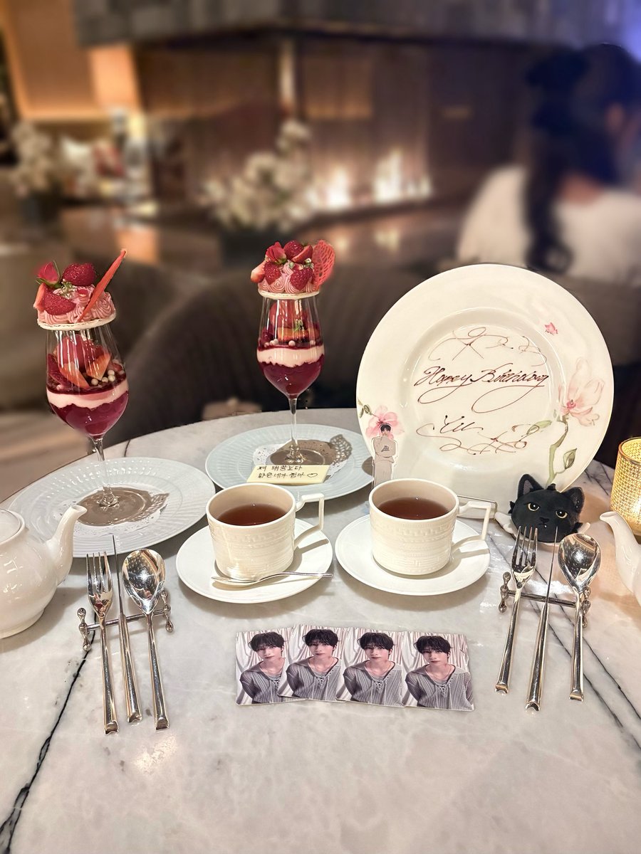 𝐴♡ྀི tweet media