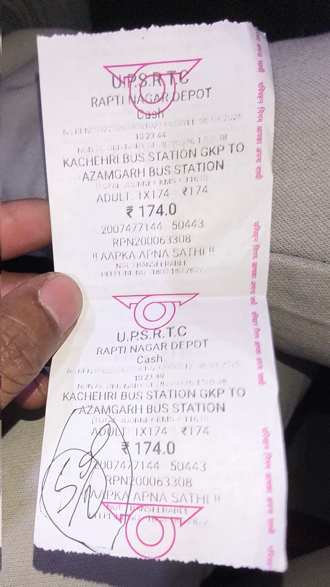 Ravigautam001's tweet image. मैं और मेरे साथी 6 अप्रैल को कचहरी बस स्टैंड राप्ती नगर डिपो गोरखपुर से आजमगढ़ के लिए जा रहा था, जिसमें बस के कंडक्टर ने 174 के एक टिकट काटा दोनों का 348 हुआ।
मैंने उसे 500 रुपए की नोट दिया है लेकिन कंडक्टर ने मुझे मेरे 152 रुपए वापस नहीं किए हैं।
यहां बात पैसे की नहीं है।
क्या