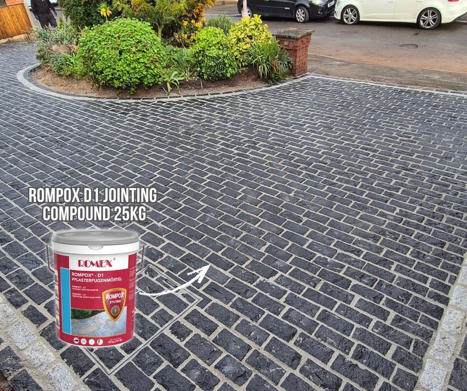 PSD_UK_LTD's tweet image. We're blown away by this bold granite driveway from T&amp;amp;M Groundworks 💥

Featuring our affordable 200x100 Cropped Black and Silver Granite setts with Stone Grey Rompox D1 jointing compound 🖤 

☎️ 01909 768 760 

#paving #landscaping #natural #stone #black #silver #granite #cobble