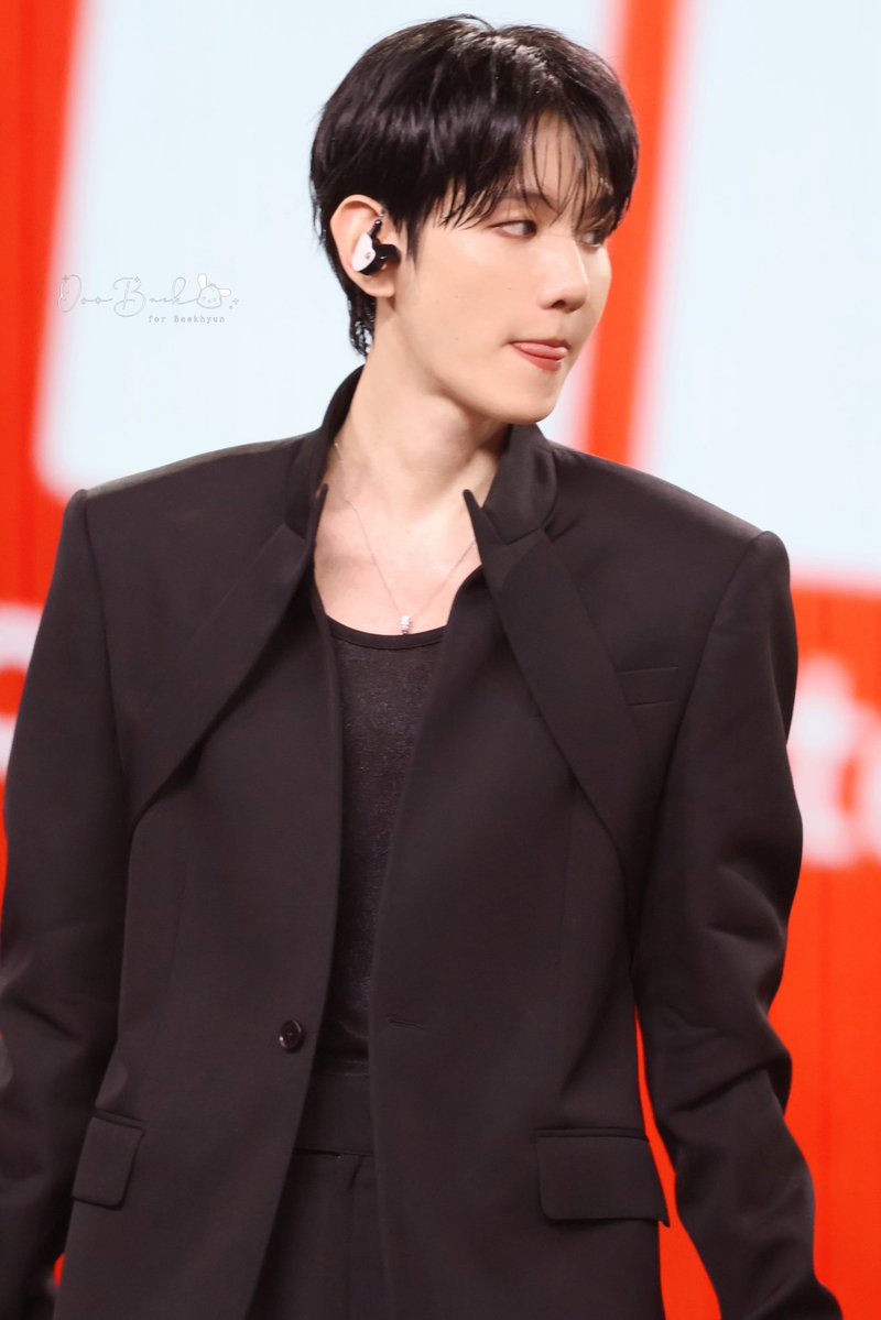 OooBaek '.ㅅ' tweet media