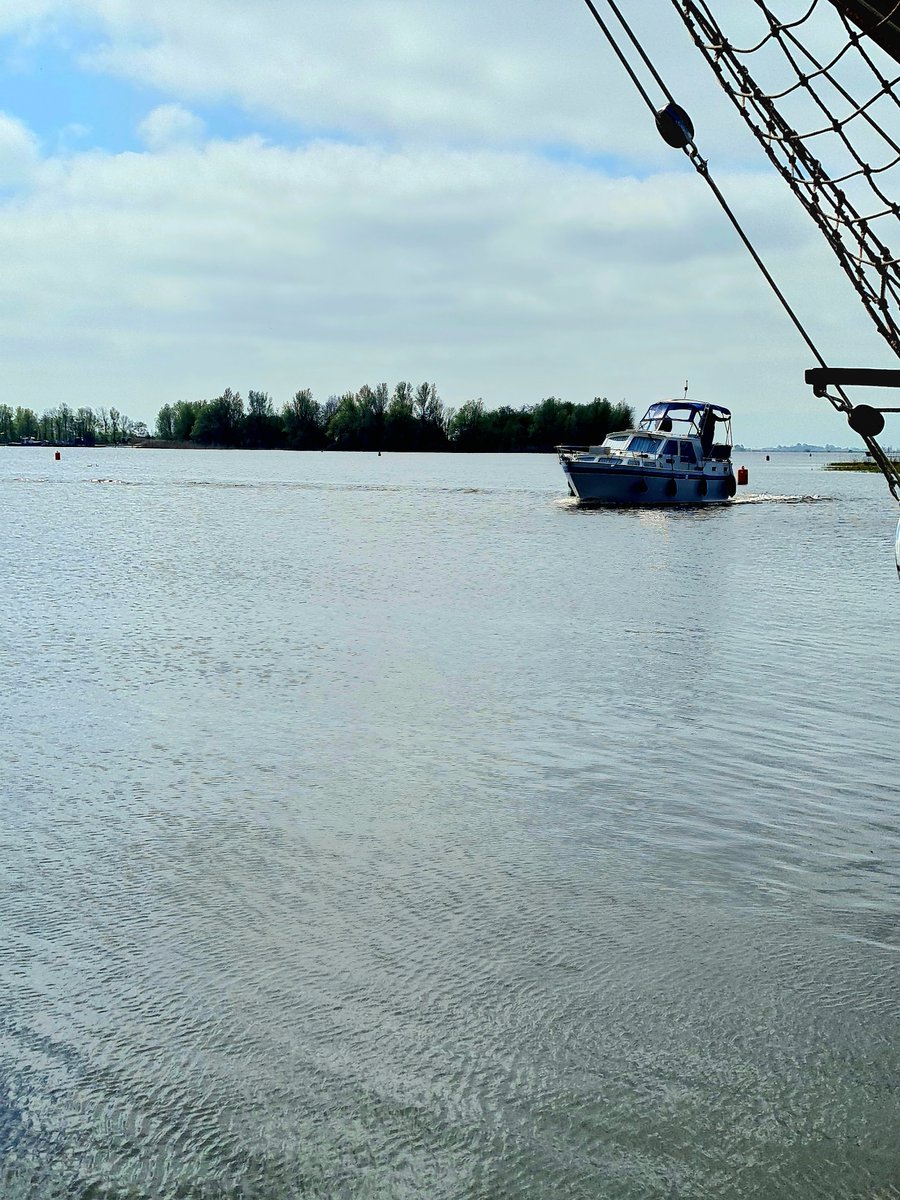 Frau von Belang tweet media