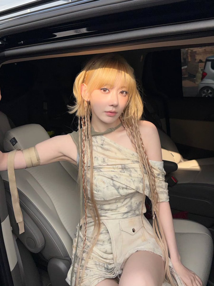 𝑠an𝚌tua͞ry ＊ 𝑙abëls tweet media