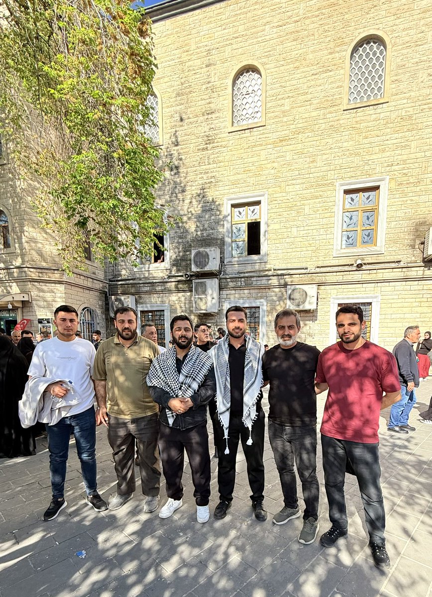 ibrahim_bala72's tweet photo. Birlik ve beraberlik daima senin çatın altında olmuştur Vahdet ve kurtuluş önderi Muhammed Mustafa (SAV)
#VahdetveKurtuluşÖnderi #MevlidiNebiİstanbul https://t.co/WvUtvnIyL7