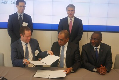 📢 Info : ABD Group signe un accord de 500 M€ avec la Côte d’Ivoire 🇨🇮

Projets dans l’eau, la santé et l’éducation 💧🏥🎓
Portefeuille total : +1,4 Md€ 💰
Partenariat soutenu pour booster l’investissement et le développement 🤝

#CôteDIvoire #Infrastructure #Investissement