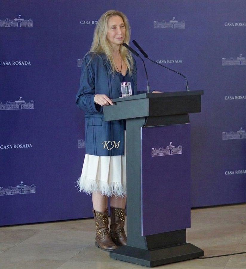 Martha M. Lamartha 🦊 tweet media