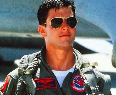 MonalisaBoop's tweet image. Pessoas no mundo que mais amam/amaram e usam/usaram o famoso óculos aviador (modelo Ray-Ban Aviator):
1º MICHAEL JACKSON

2º TOM CRUISE

3º EU 🤭
#Michael #tomcruise #rayban #aviador #aviator