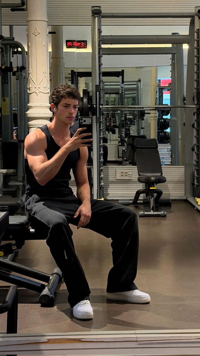 Manu Ríos Brasil tweet media