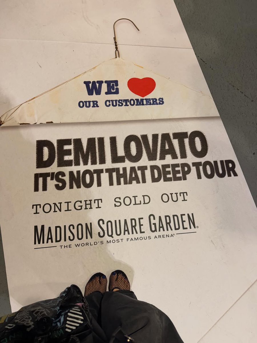Demi Lovato News tweet media