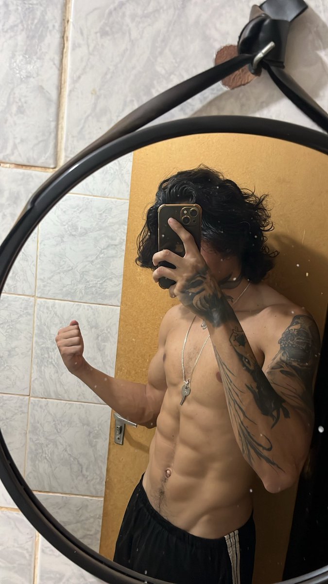 lusca tweet media