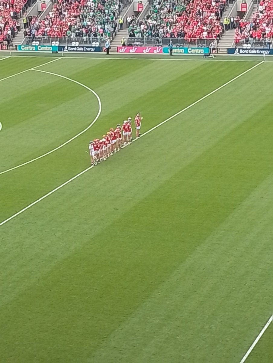 JoeSeward1's tweet image. CORK HURLERS ARE 
now top priced 6/4 favourites for the 2026  All Ireland SHC 🏆

🔴⚪CORK 6/4
🟢⚪LIMERICK 5/2
🟣⚪GALWAY 6/1
🟡🔵CLARE 13/2
🟦🟨TIPPERARY 8/1
⚫🟡KILKENNY 11/1
⚪🔵WATERFORD25/1
🔵🔵DUBLIN 33/1 

#GAA
#Hurling
#Cork
#SundayGame
#RebelRising 
#Limerick