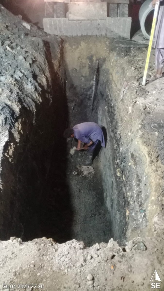 Sewerage pipeline works are in full swing at Shah Waliullah Road, progressing day and night. The Lyari Transformation Project remains committed to delivering for the people of Lyari, with tireless, round the clock execution...! 

#LyariTransfromationProject 

<a href="/BBhuttoZardari/">Bilawal Bhutto Zardari</a>