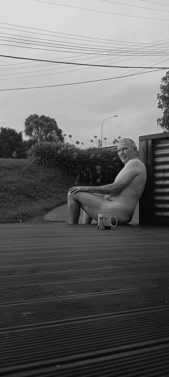 Naked Baz tweet media