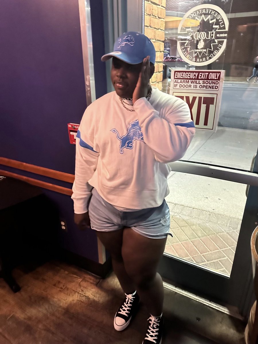 5’7 wit a whole lotta 🍑 tweet media