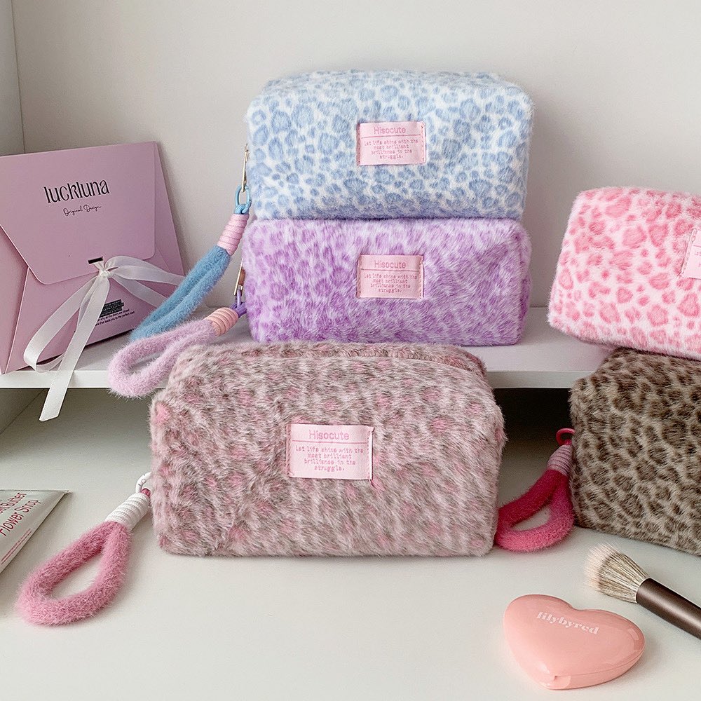 kusibuk_'s tweet photo. Pouch Bag Bulu Flufy

🖇️https://t.co/lMDTIAPWwb https://t.co/XUs3xrVdTp