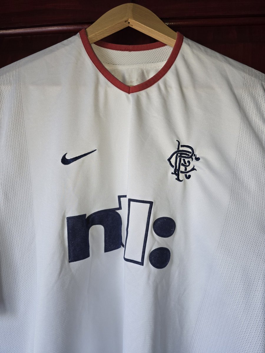 RangersCollect's tweet photo. Vintage Glasgow Rangers FC Away Shirt - 2001/02 - Nike - Adult Size Large

£26.21 currently

4 bids

Ends Sun 26th Apr @ 10:33pm

https://t.co/9EoJcvdi63

#ad #rangers https://t.co/BsfZsYBdaR