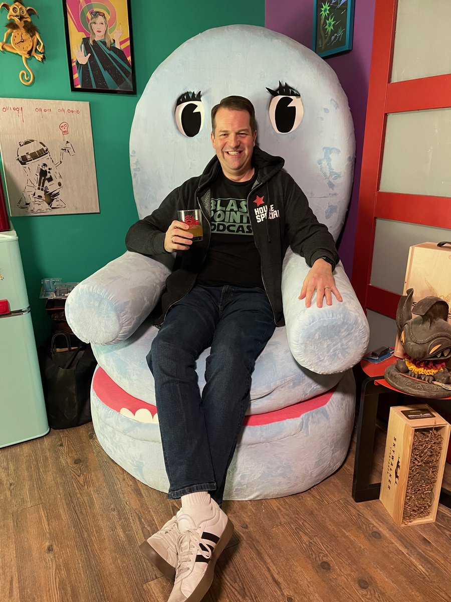 Hello to my new followers! I'm Mac &amp; I'm a movie nut. Originally from Nebraska, I've worked on sound for film &amp; TV for over 25 years. I'm just one of many sound artists at <a href="/skywalkersound/">Skywalker Sound</a>. When I'm not working, I'm probably doing something fun with my wife, 2 kids &amp; our cats