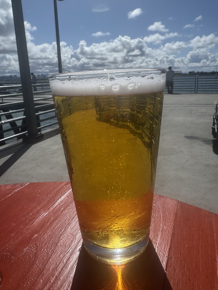 CoachHop's tweet image. 🌤️🌴😎🏃🏼🍺 #SundayMorning #run #anotherone #shelterisland #sandiego #sunshine #craftbeer