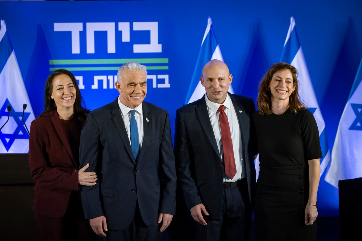Archange_Shadow's tweet image. 🚨 BREAKING: #BreakingNews - Bennett exudes confidence in a 'giant' election victory, Lapid slightly more circumspect, as old-new partners announce alliance to oust Netanyahu, highlighting differences and kicking off crucial campaign.#Israel #Netanyahu #BennettLapid #Israe...