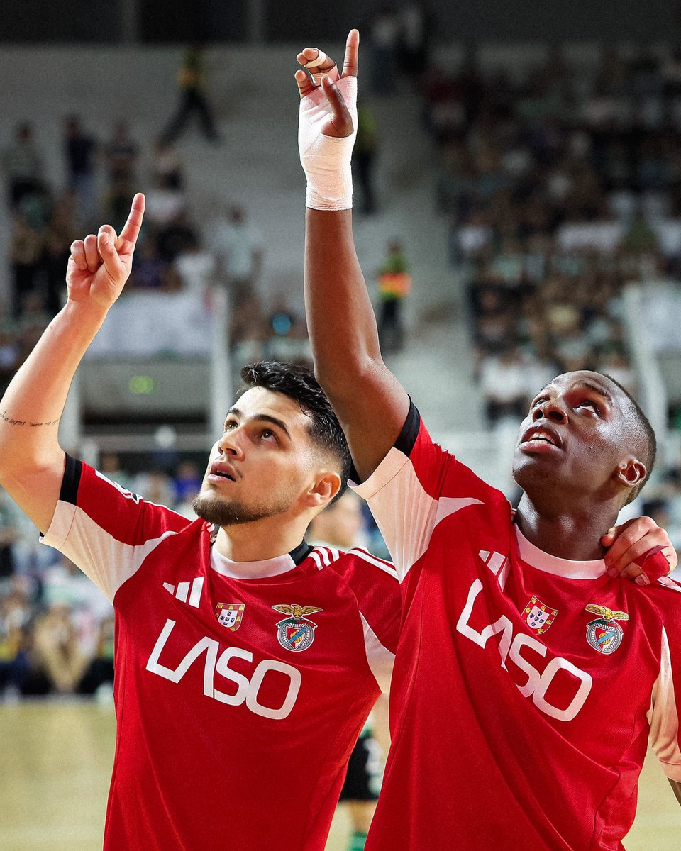 🏆 O Fim de Semana do Benfica que podia ganhar 5 Troféus:

- Futebol Feminino - Liga BPI ✅
- Hóquei Feminino - Taça de Portugal ✅
- Hóquei Masculino - Taça de Portugal ❌
- Futsal Feminino - Taça de Portugal ✅
- Futsal Masculino - Taça de Portugal ✅