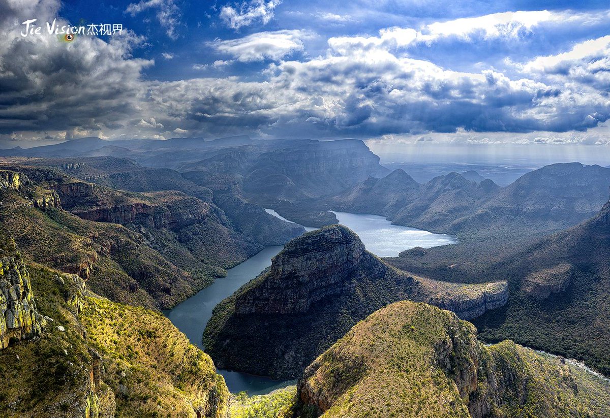 mytruby's tweet image. "Sunrise hike at Table Mountain  Trails less traveled = views worth every step. Who’s joining next  #Wanderlust #NatureLovers"