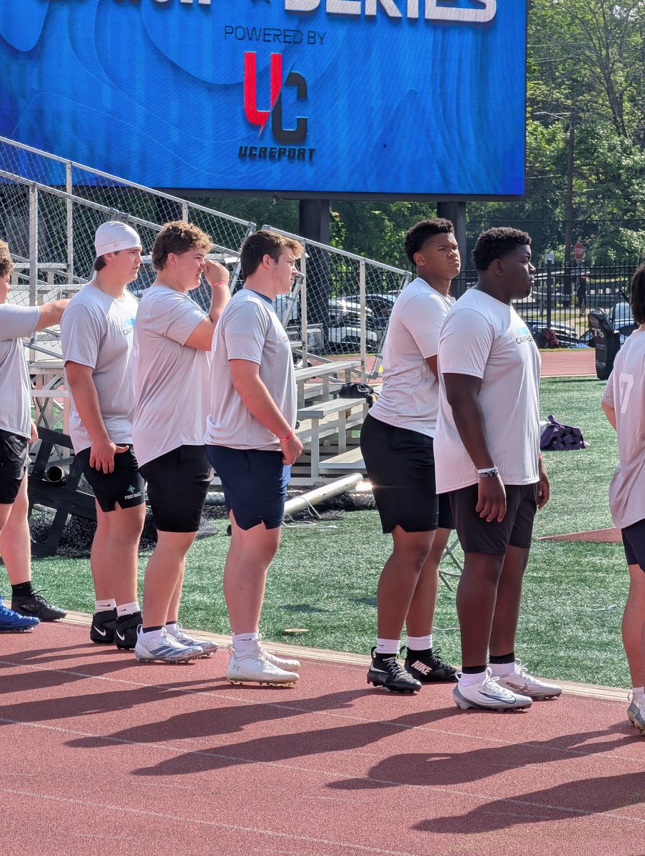 HoldenM2028's tweet photo. Had a good time at rivals camp @jsully656565 https://t.co/pXcGCqqI2Y